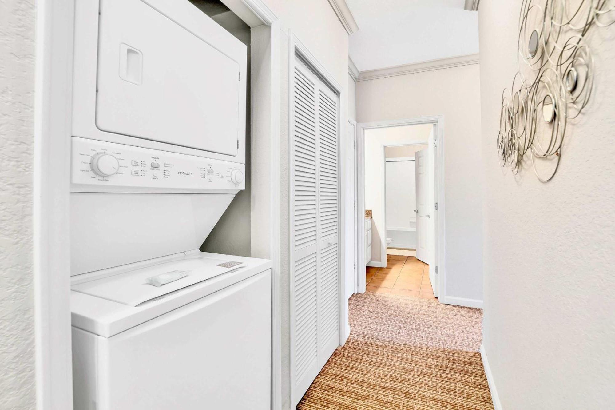 Apartamento Spacious 3br With Pool & Hot Tub Near