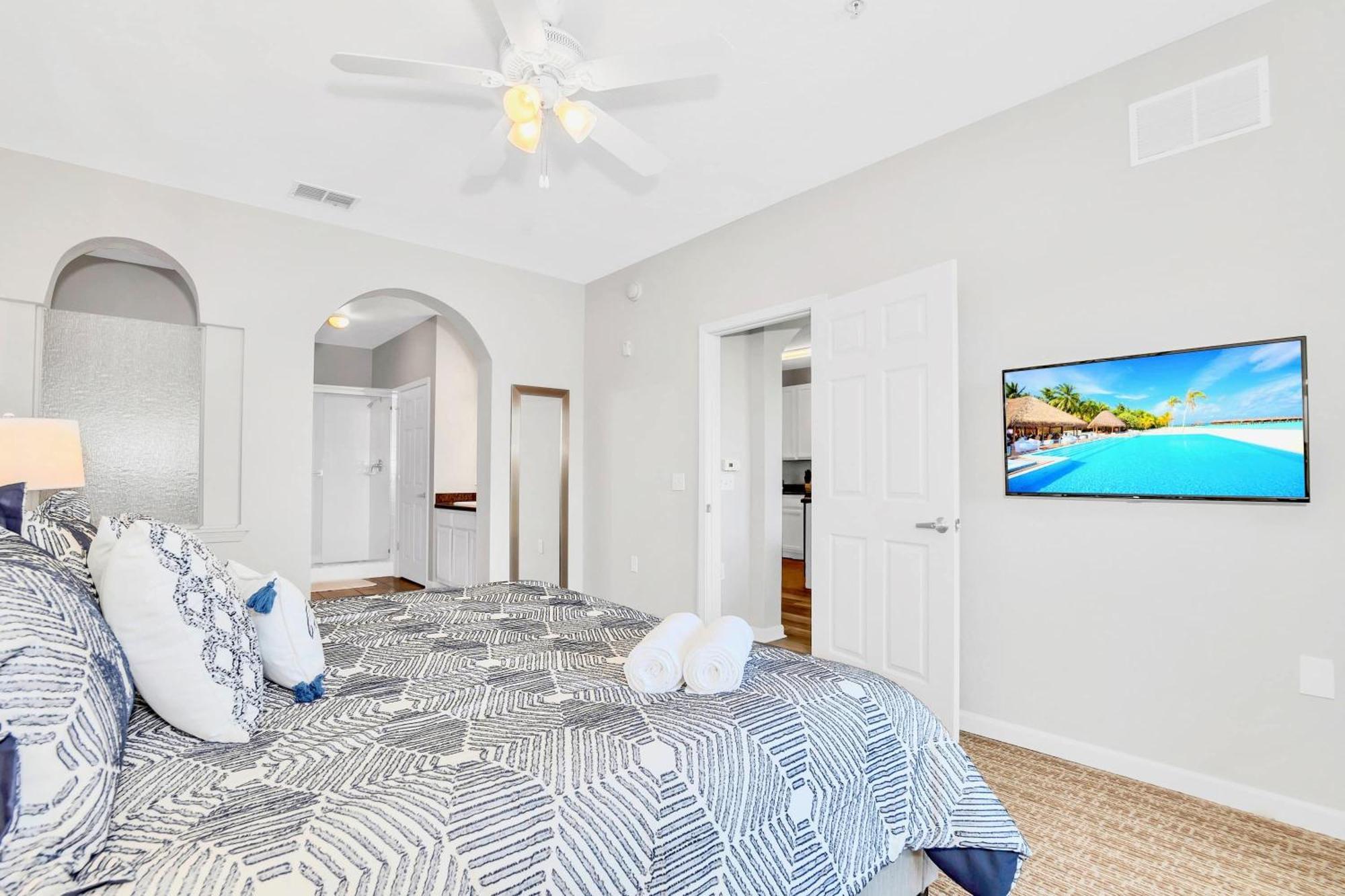 Apartamento Spacious 3br With Pool & Hot Tub Near
