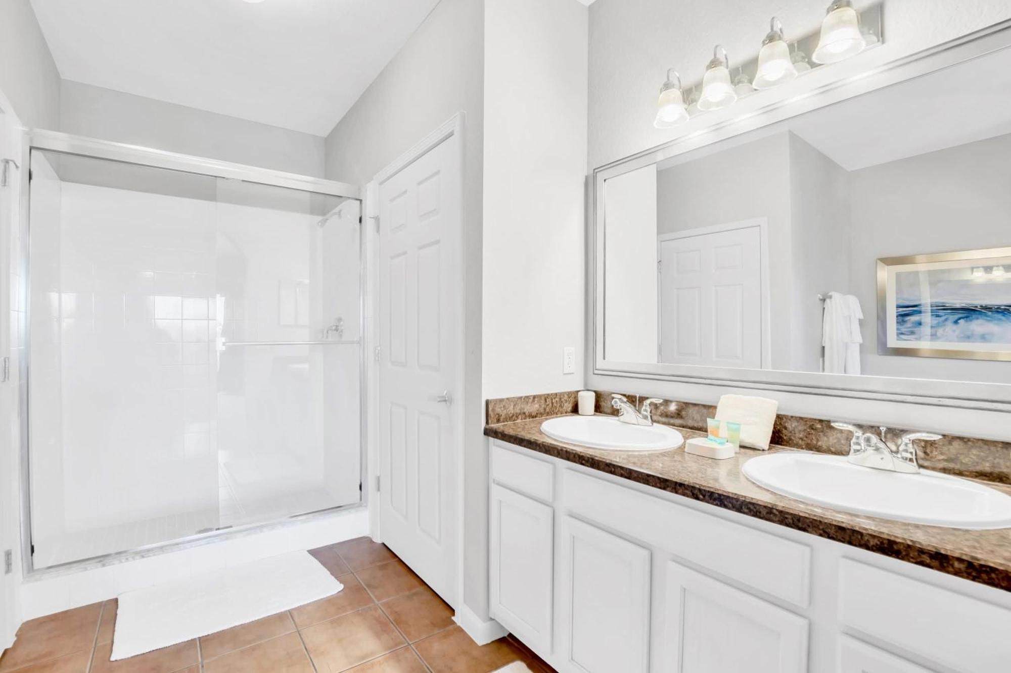 Spacious 3br With Pool & Hot Tub Near Apartment *