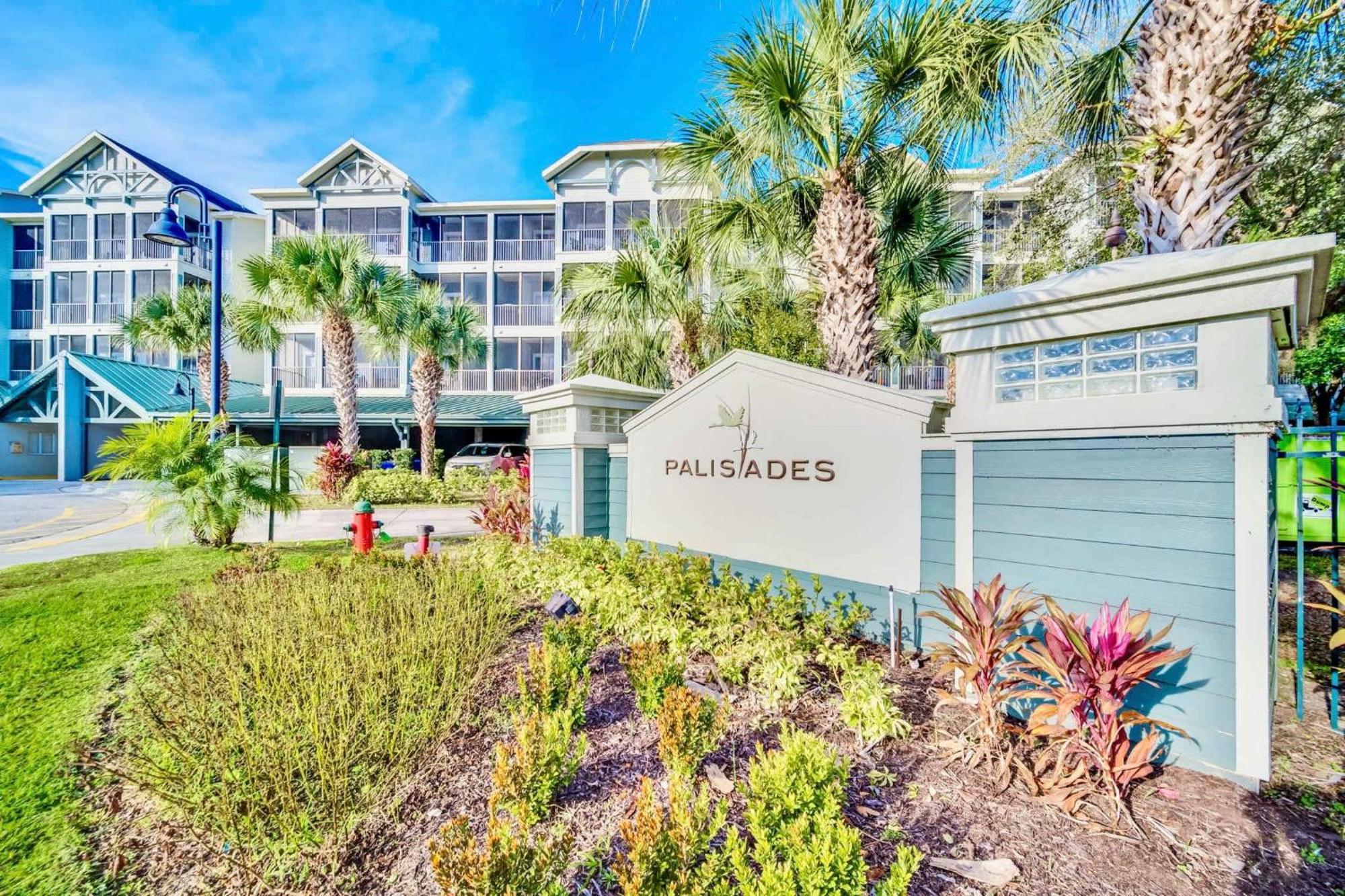 Spacious 3br With Pool & Hot Tub Near Apartment *